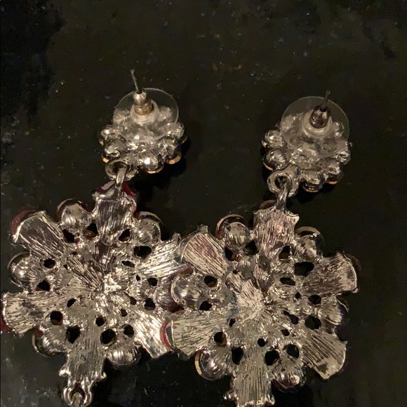 Stunning Red Pageant Earrings - Picture 4 of 4